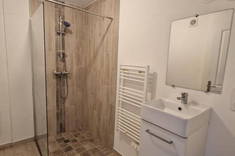 Appartement t3 - calme - parking - terrasse  ...