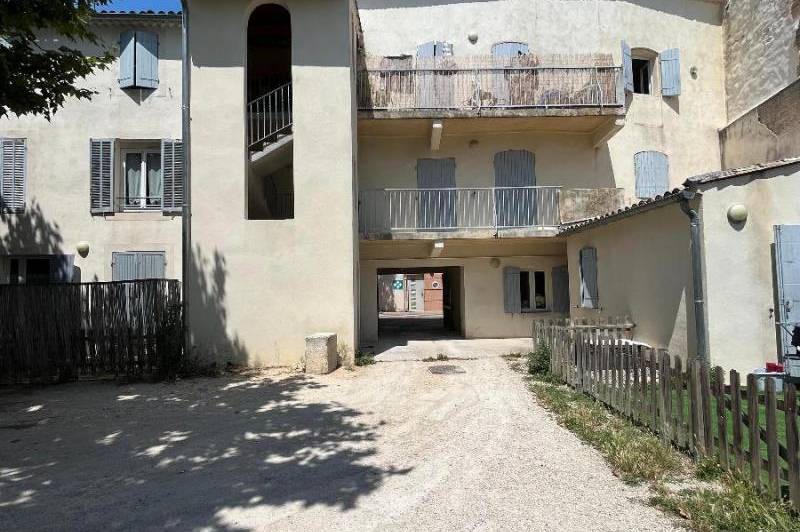 Appartement t3 - lumineux - place de parking  ...