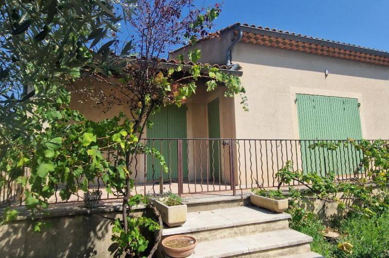 Maison avec jardin + garage  + climatisation  ...