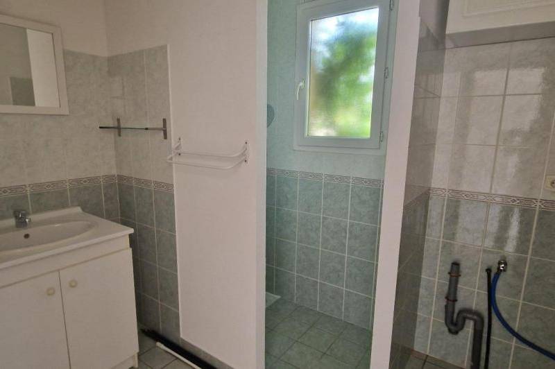 Appartement palin-pied - terrasse et cour - secteur  ...