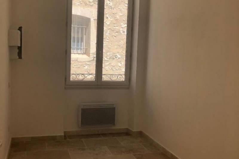 Appartement t3 - 1er etage - excellent etat  ...